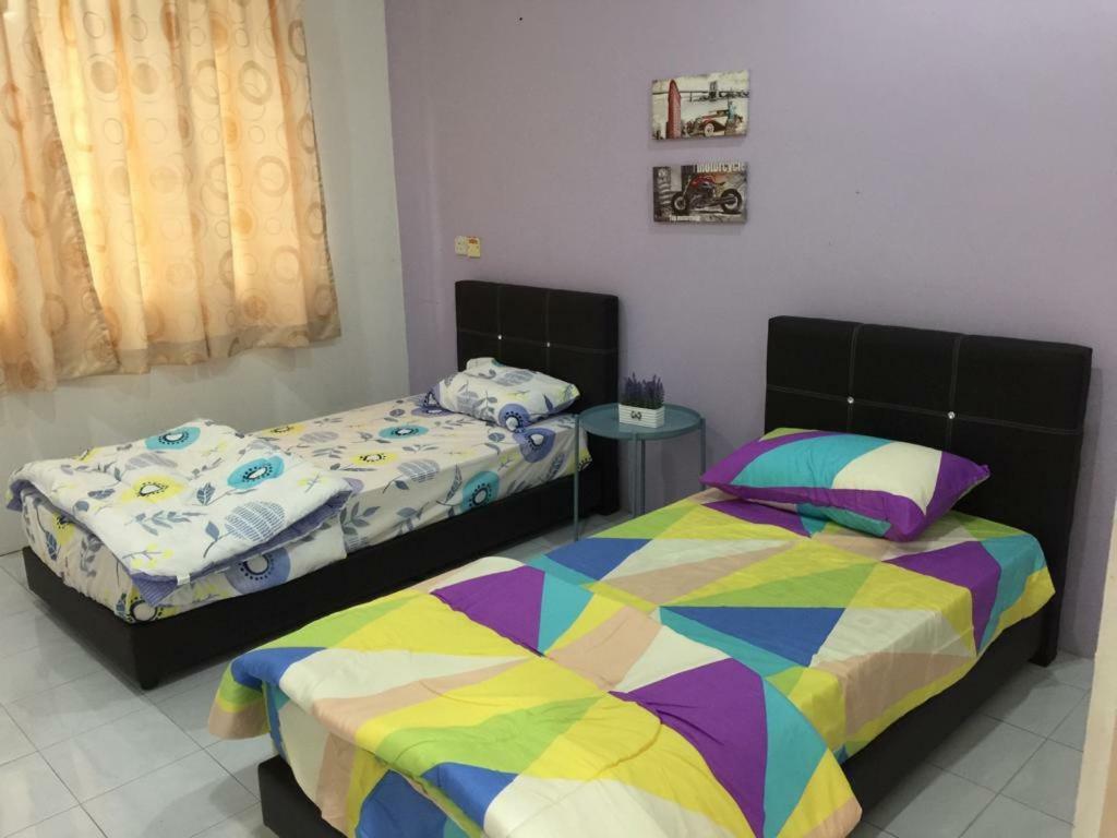 The Garden Vacation Home Lumut Exterior foto